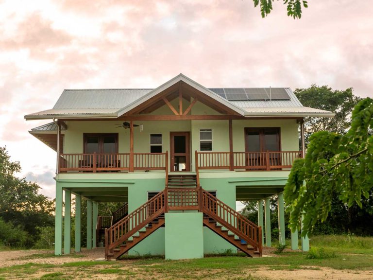 An Off-Grid Villa in Belize