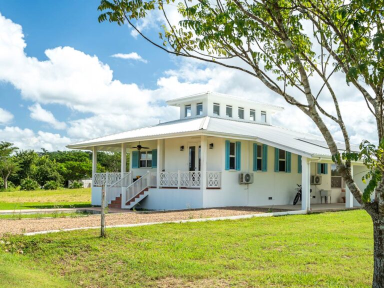 2 bed / 2 bath house for sale in Belize
